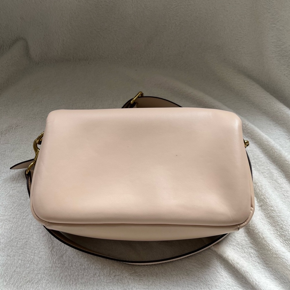 Coach Pillow Tabby 26 Leather Shoulder Bag in Ivory - Picture 3 of 9